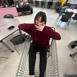 Meet your Posher, Abby